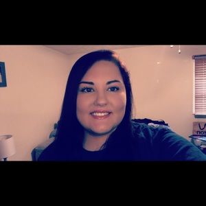 Meet your Posher, Candice